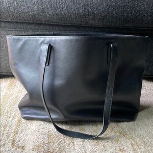 Quine Black Leather Tote Bag
